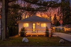 56 68th Street N, Wasaga Beach, ON L9Z 1T8