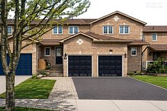 97 NATHAN Crescent, Barrie, ON L4N 0S5