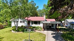 234 Oak Street, Clearview, ON L0M 1S0