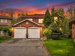 5 McCutcheon Court, Barrie, ON L4N 7C6