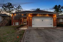 254 Old Mosley Street, Wasaga Beach, ON L9Z 2H8