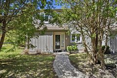 576 Oxbow Crescent 16, Collingwood, ON L9Y 5B4