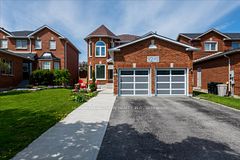 92 Golden Meadow Road, Barrie, ON L4N 7G4