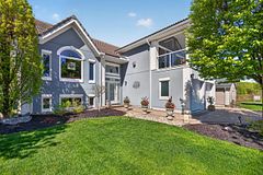 656 Aberdeen Boulevard, Midland, ON L4R 5N9