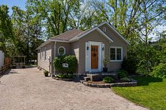 51 Henry Street, Barrie, ON L4N 1C6