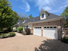 5 Christy Drive, Wasaga Beach, ON L9Z 1C8
