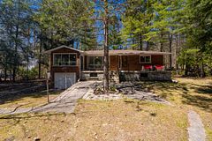 740 Lafontaine Road W, Tiny, ON L9M 0L5