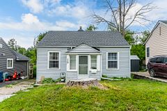 10 Argyle Avenue, Orillia, ON L3V 2V6