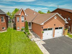 14 Hewitt Place, Barrie, ON L4M 7B3