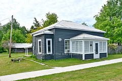 11 Edward Street W, Clearview, ON L0M 1G0