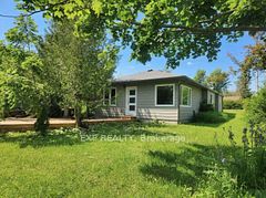71 Lakeshore Road E, Oro-Medonte, ON L0L 2E0
