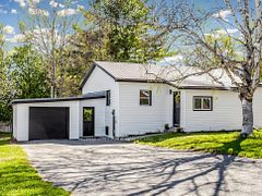 19 Ludlow Street, Midland, ON L4R 4B7