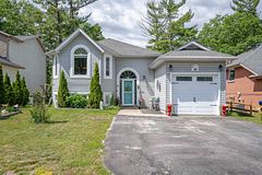 48 Wesley Avenue, Wasaga Beach, ON L9Z 1C8