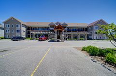 5 Anchorage Crescent 104, Collingwood, ON L9Y 0Y6