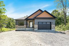45 Sheppard Street, Severn, ON L0K 1E0