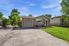 32 Courtice Crescent, Collingwood, ON L9Y 4G1
