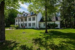 22 Wasaga Woods Circle B7, Wasaga Beach, ON L9Z 2N1