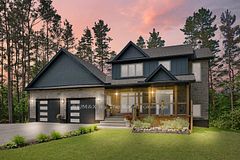 2946 92 County Road, Springwater, ON L9Z 2X2