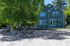 16 East Beach Road, Tiny, ON L9M 0M6