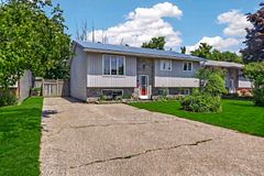 29 KORLEA Crescent, Orillia, ON L3V 7K5