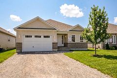 47 Harold Avenue, Severn, ON L0K 1E0
