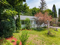 333 Oak Street, Collingwood, ON L9Y 2Y4