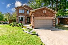 13 Irwin Drive, Barrie, ON L4N 7A6