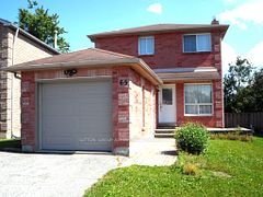65 Delaney Crescent, Barrie, ON L4N 7C4