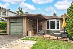 69 Fox Run, Barrie, ON L4N 5L6