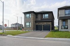 2 MCBRIDE Trail Upper, Barrie, ON L9J 0Y9
