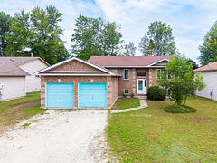 46 Royal Beech Drive, Wasaga Beach, ON L9Z 1H2