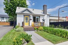 100 Laclie Street, Orillia, ON L3V 4M8