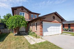 62 Arthur Avenue Upper, Barrie, ON L4M 6H5