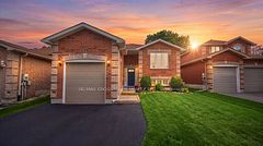 11 Revelstoke Court, Barrie, ON L4N 8X7