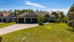 97 Highland Drive, Oro-Medonte, ON L0L 2L0