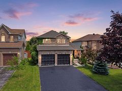 228 Wessenger Drive, Barrie, ON L4N 8R4