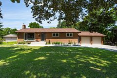 12 Francis Road, Orillia, ON L3V 2L7