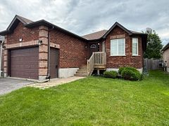171 Hanmer Street E Main, Barrie, ON L4M 6W2