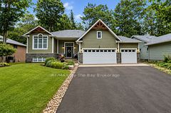 7 Downer Crescent, Wasaga Beach, ON L9Z 1C2