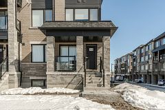 44 Magnolia Lane, Barrie, ON L9J 0N9