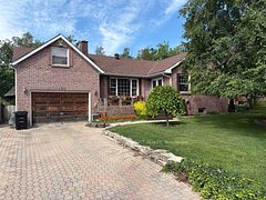 104 Eccles Street N, Barrie, ON L4N 1Y7