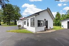 4675 Uhthoff Line, Orillia, ON L3V 6H2