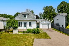 133 Burke Street, Penetanguishene, ON L9M 1H1