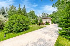 128 Spruce Street, Tiny, ON L0L 1P1