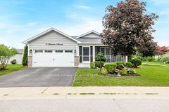 6 Tennessee Avenue, Wasaga Beach, ON L9Z 3A8