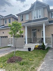36 Farwell Avenue, Wasaga Beach, ON L9Z 0H3