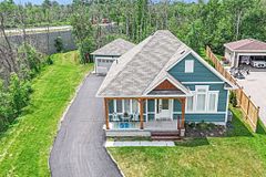 74 Robert Street S, Wasaga Beach, ON L9Z 2Y2