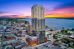 39 Mary Street 1810, Barrie, ON L4N 1S9