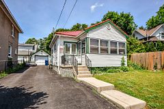 124 MARY Street, Orillia, ON L3V 3E2