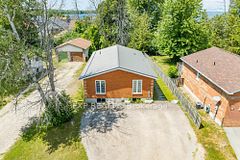14 Bourgeois Beach Road, Tay, ON L0K 2A0